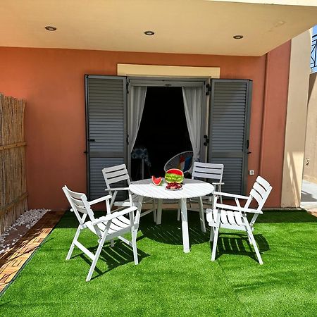 Lotus Studio Apartment North Lixouri Luaran gambar